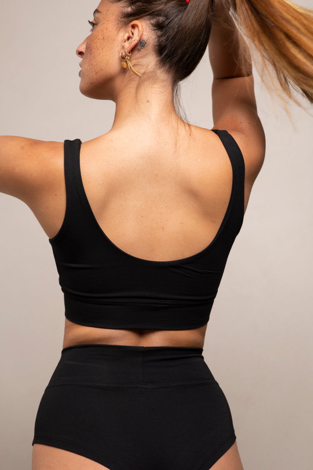 טופ בלומס | שחור בקלאס